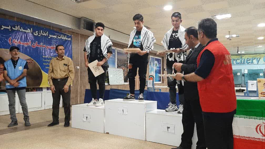 مسابقه تیراندازی به مناسبت بزرگداشت روز نوجوان و بسیج دانش آموزی در شهرستان امیدیه