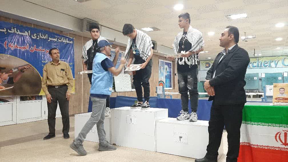  مسابقه تیراندازی به مناسبت بزرگداشت روز نوجوان و بسیج دانش آموزی در شهرستان امیدیه 